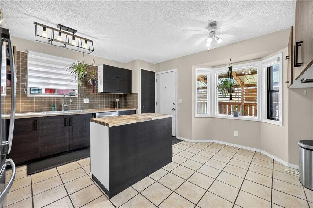 172 Whitehaven Road Ne, Calgary, AB