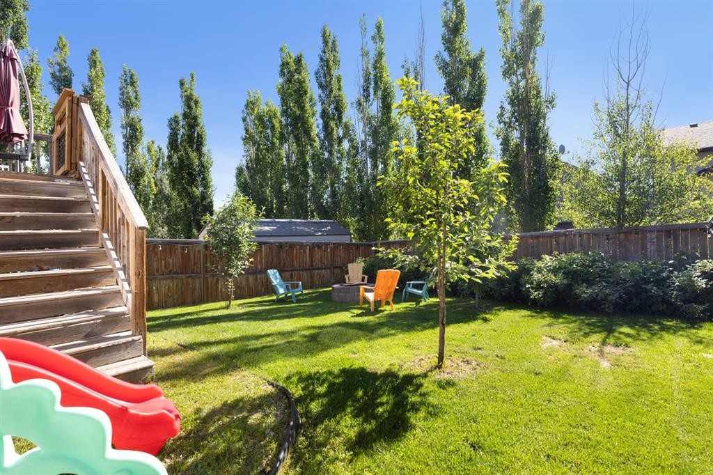 60 Sage Valley Drive Nw, Calgary, AB - Outdoor With Backyard