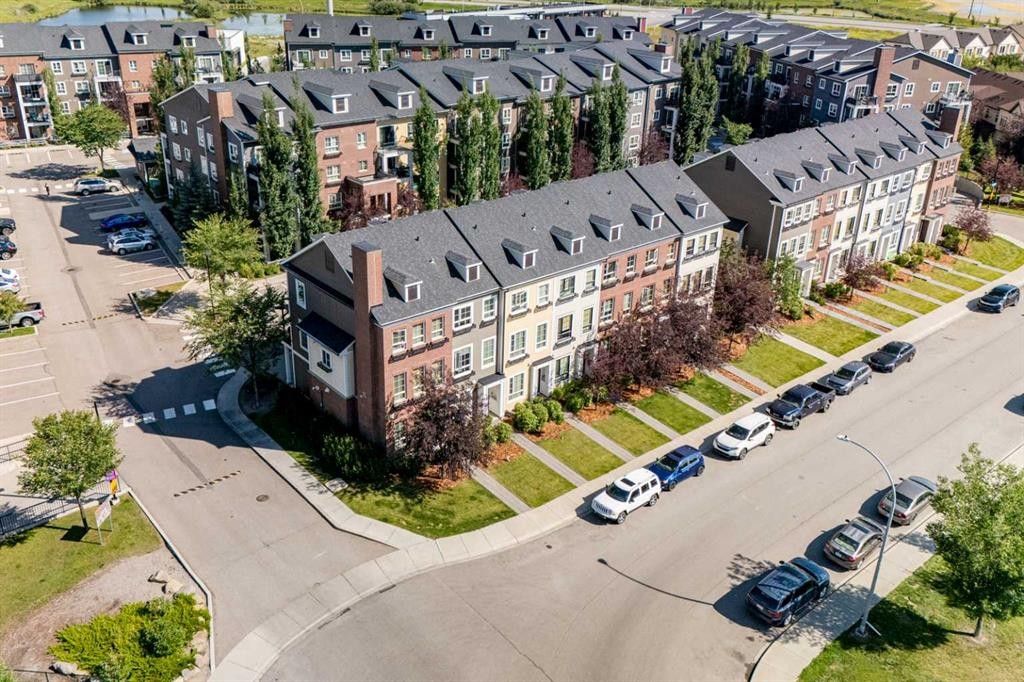 211 Copperpond Common Se, Calgary, AB - Outdoor With View