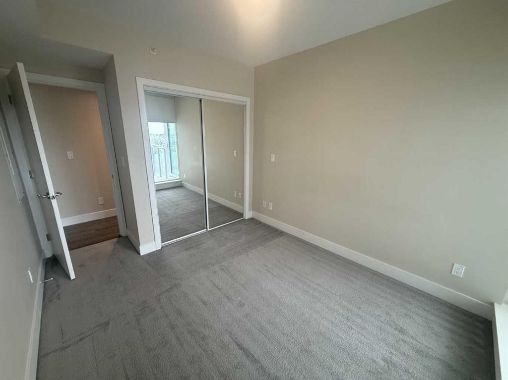 805-519 Riverfront Avenue Se, Calgary, AB - Indoor Photo Showing Other Room