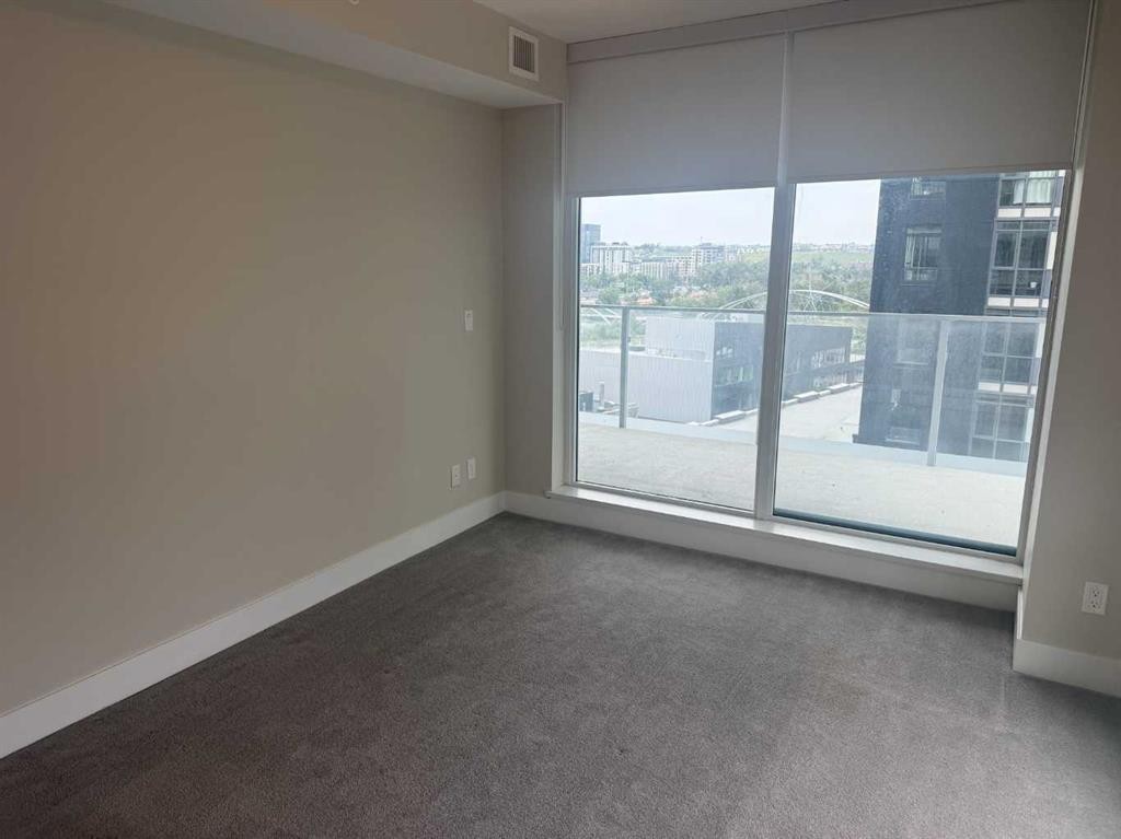 805-519 Riverfront Avenue Se, Calgary, AB - Indoor Photo Showing Other Room