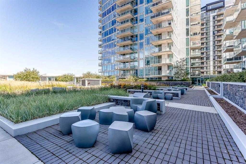 805-519 Riverfront Avenue Se, Calgary, AB - Outdoor With Balcony