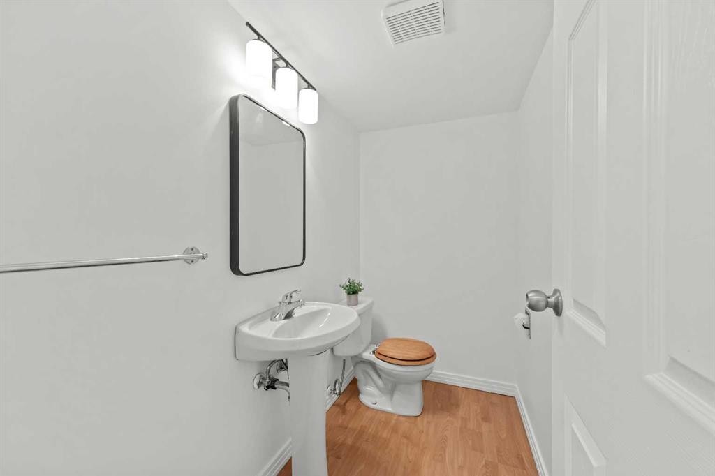605-6223 31 Avenue Nw, Calgary, AB - Indoor Photo Showing Bathroom