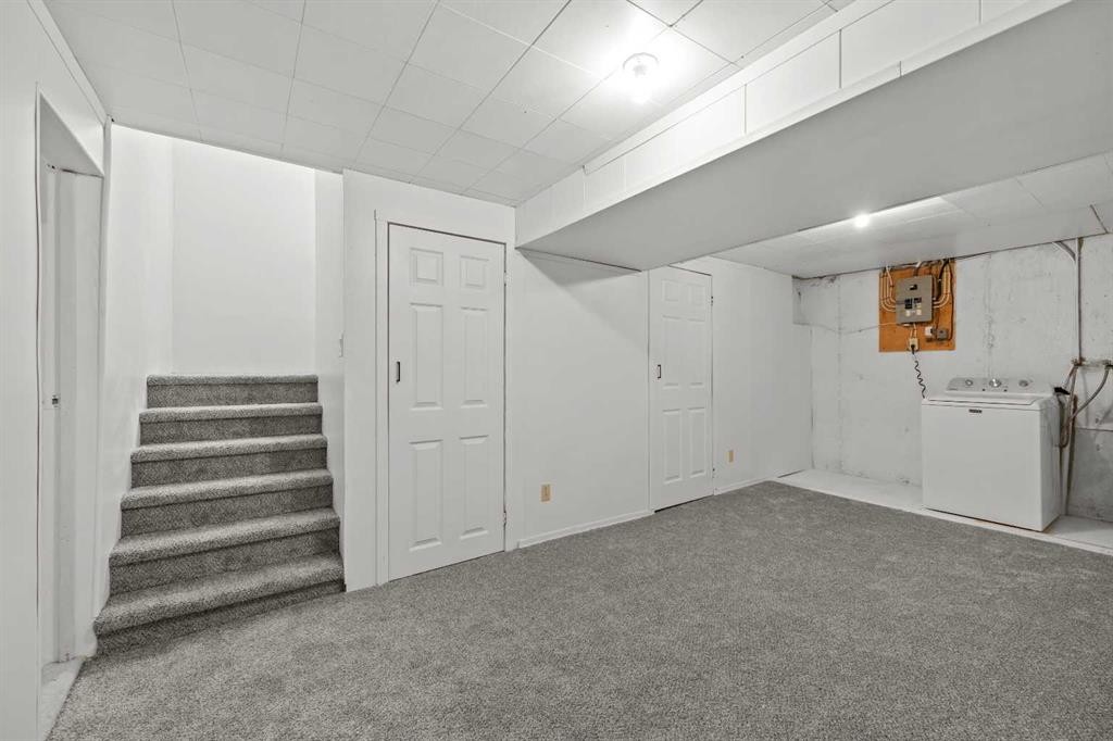 605-6223 31 Avenue Nw, Calgary, AB - Indoor Photo Showing Other Room