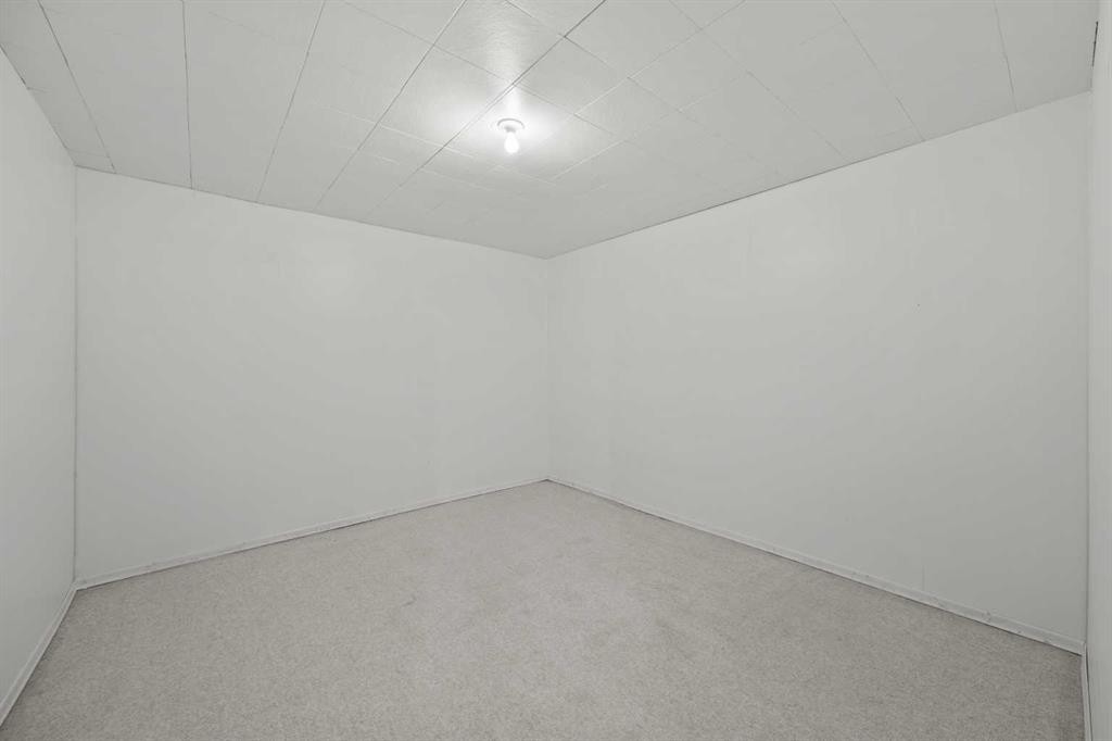 605-6223 31 Avenue Nw, Calgary, AB - Indoor Photo Showing Other Room
