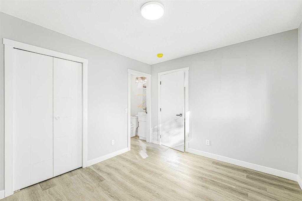 3239 Dovercliife Road Se, Calgary, AB