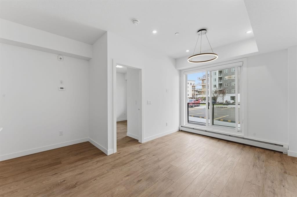 2110-265 Wolf Willow Boulevard Se, Calgary, AB - Indoor Photo Showing Other Room