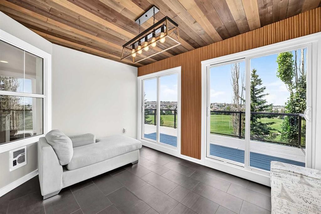 98 Panamount Villas Nw, Calgary, AB -