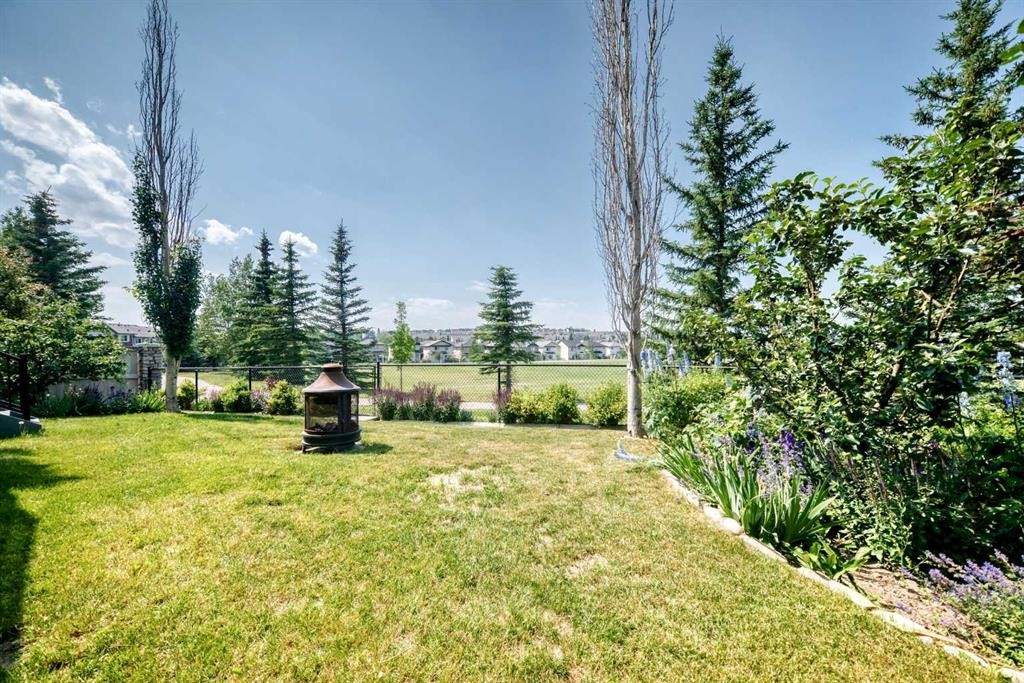 98 Panamount Villas Nw, Calgary, AB - Outdoor
