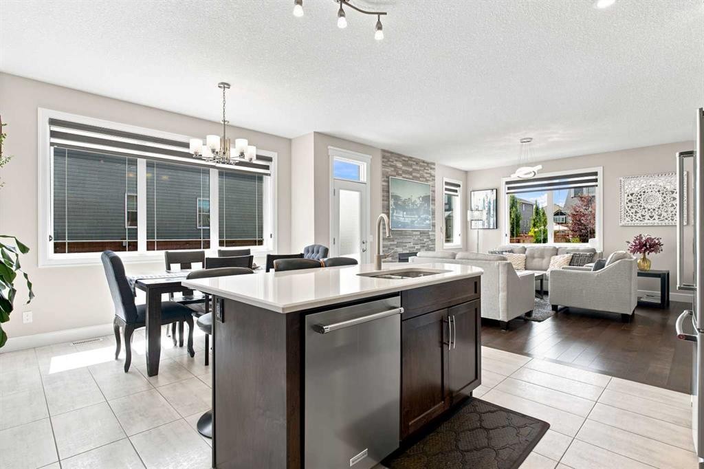 12 Cityside Common Ne, Calgary, AB - Indoor