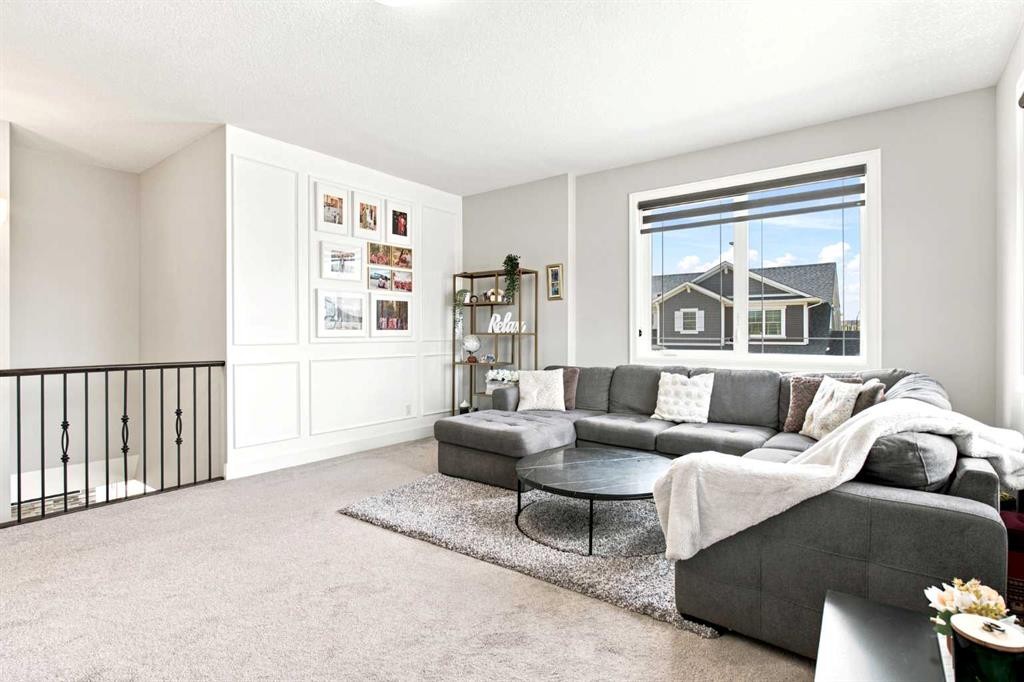 12 Cityside Common Ne, Calgary, AB - Indoor Photo Showing Living Room