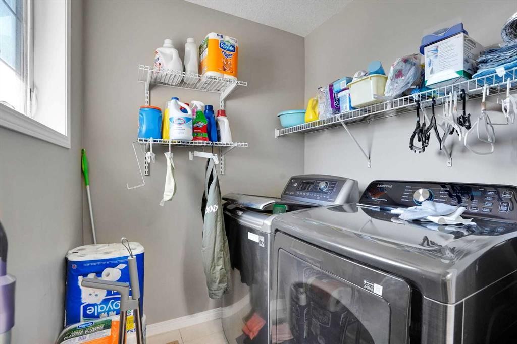 1239 Brightoncrest Green Se, Calgary, AB - Indoor Photo Showing Laundry Room