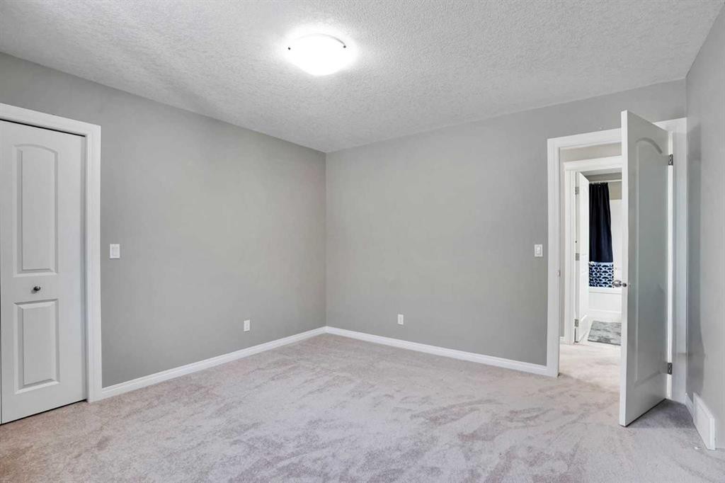 1239 Brightoncrest Green Se, Calgary, AB - Indoor Photo Showing Other Room