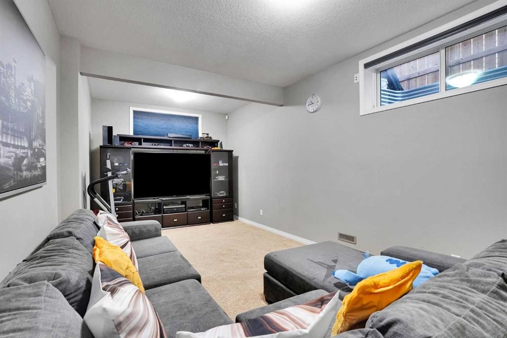 1239 Brightoncrest Green Se, Calgary, AB - Indoor