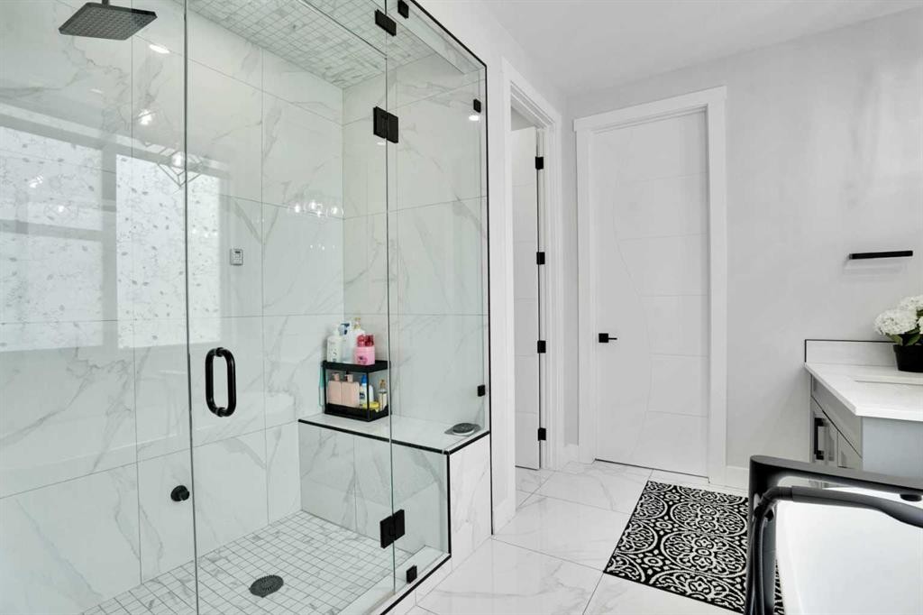 36 Waterford Terrace, Chestermere, AB - Indoor Photo Showing Bathroom