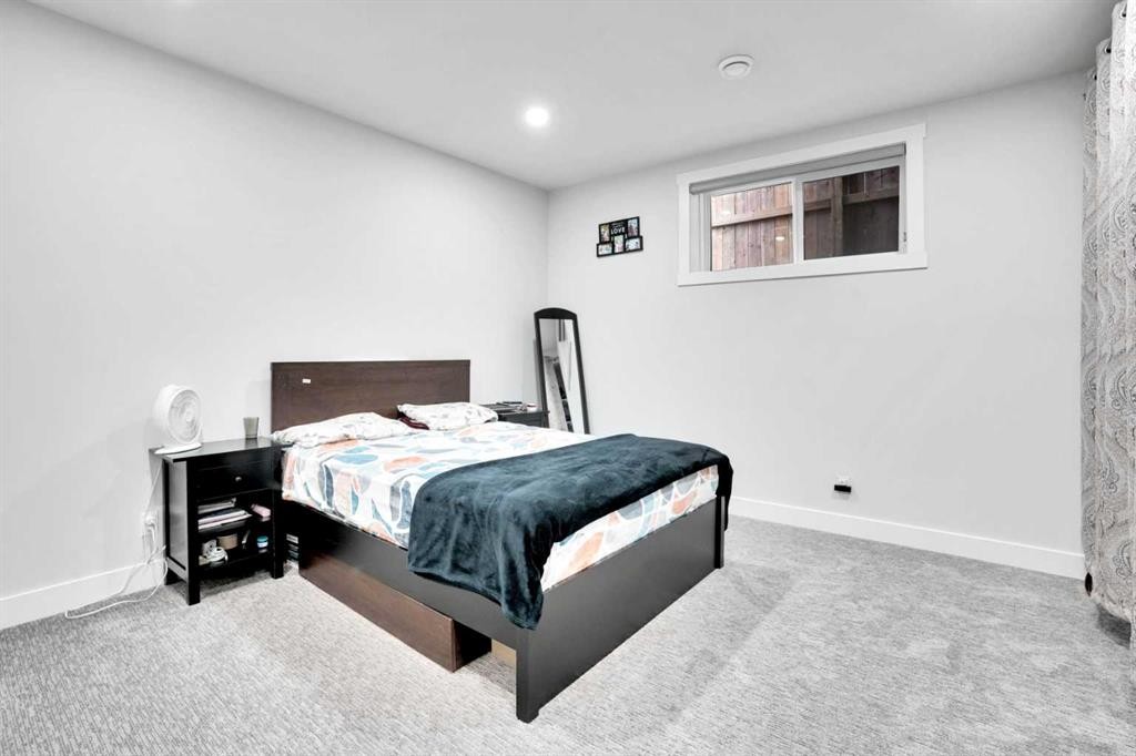 36 Waterford Terrace, Chestermere, AB - Indoor Photo Showing Bedroom