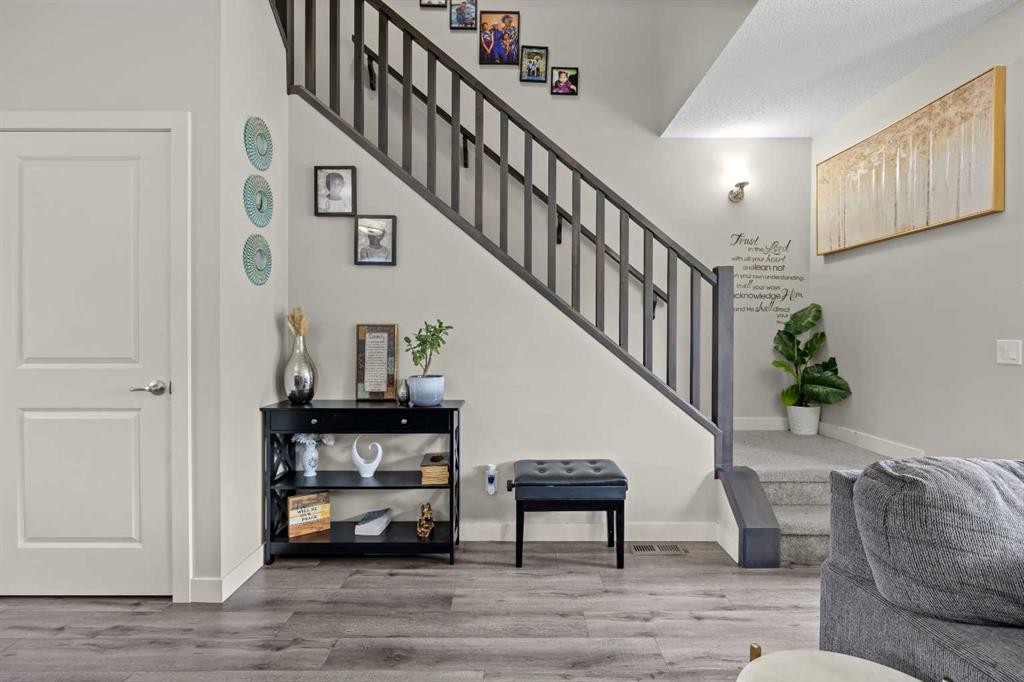 867 Walgrove Boulevard Se, Calgary, AB - Indoor Photo Showing Other Room