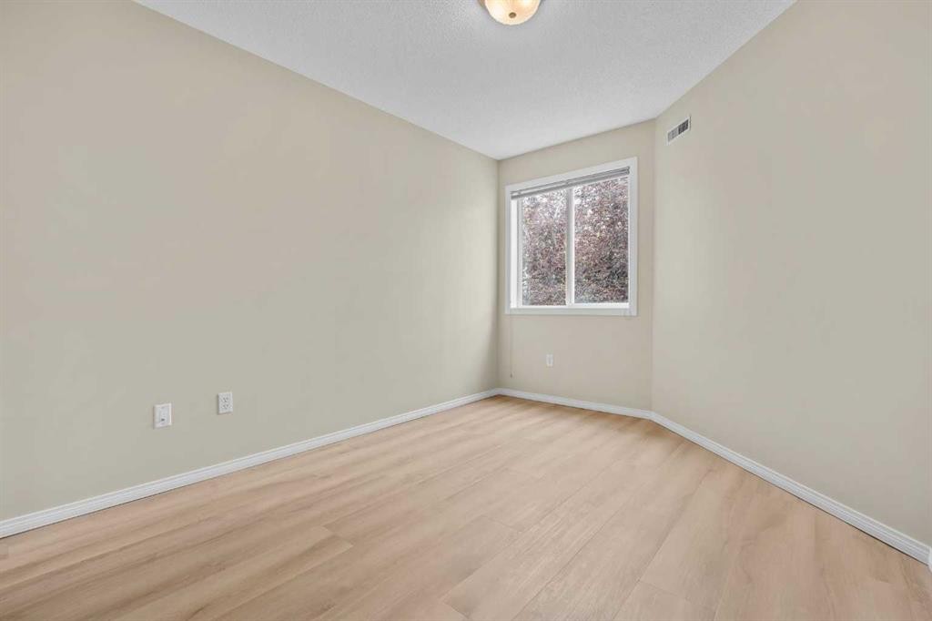 1203-1818 Simcoe Boulevard Sw, Calgary, AB - Indoor Photo Showing Other Room