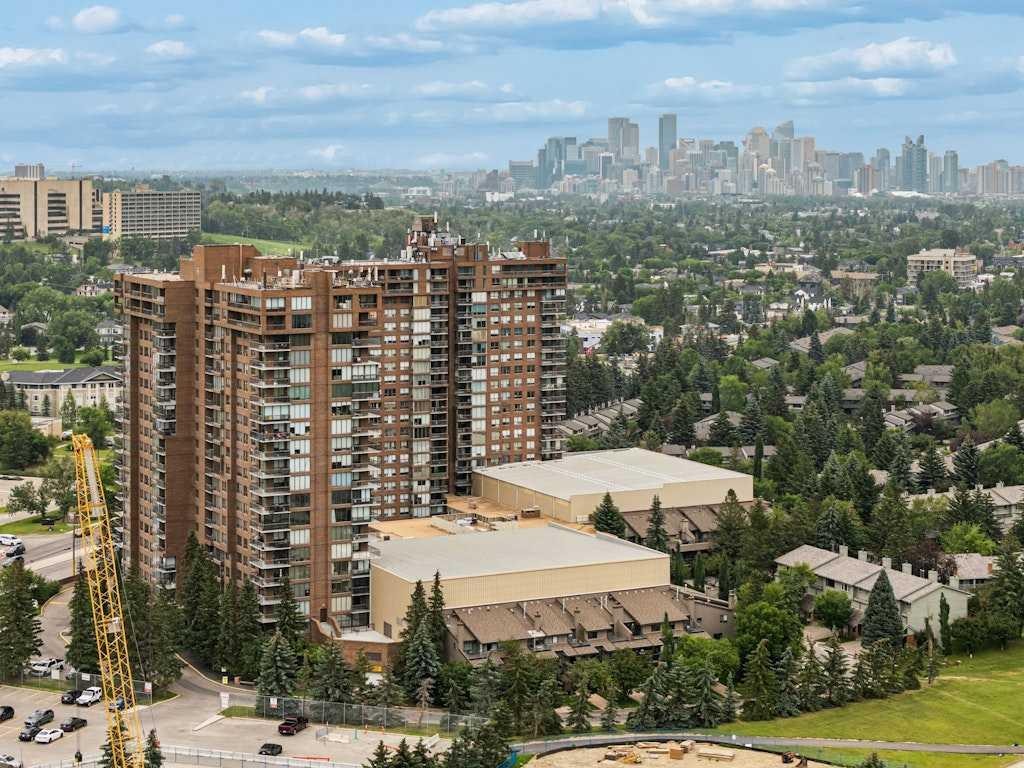 401-145 Point Drive Nw, Calgary, AB - Outdoor With View