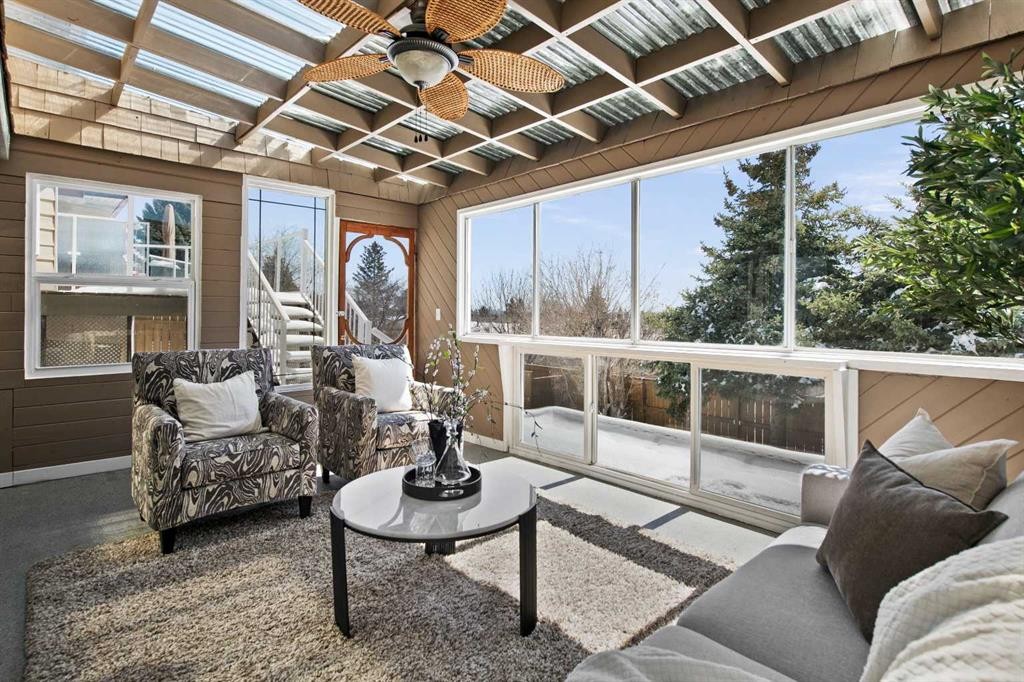 7715 67 Avenue Nw, Calgary, AB -