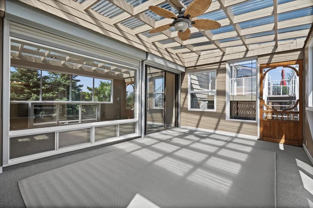 7715 67 Avenue Nw, Calgary, AB - Outdoor