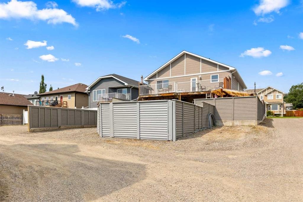 317 Mcleod Crescent, Diamond Valley, AB - Outdoor