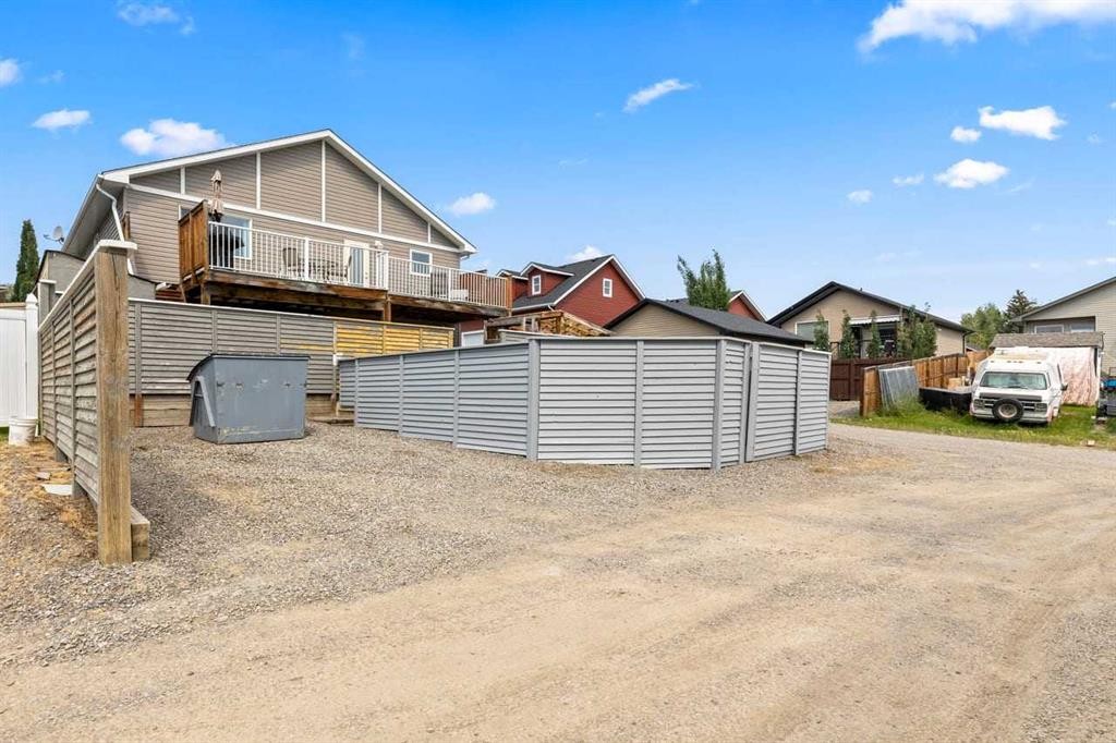 317 Mcleod Crescent, Diamond Valley, AB - Outdoor