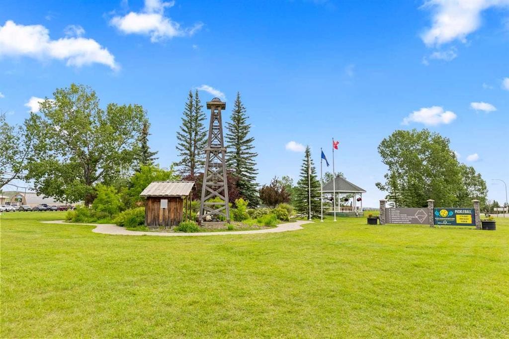 317 Mcleod Crescent, Diamond Valley, AB - Outdoor