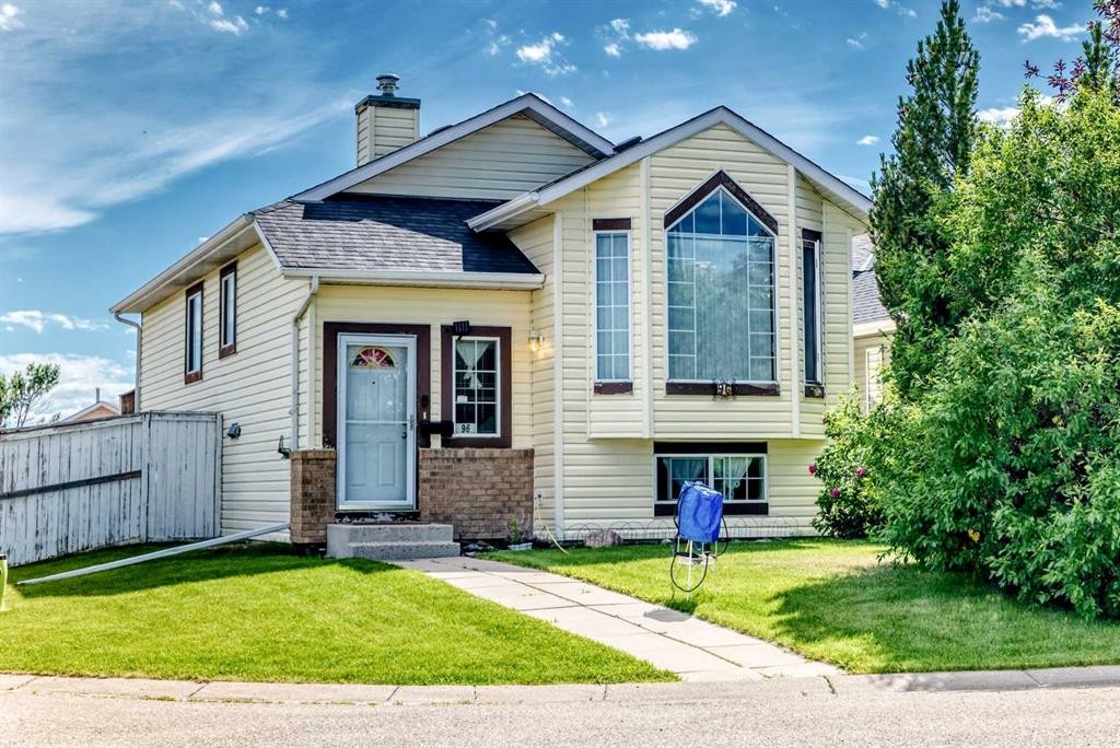 96 Covington Court Ne, Calgary, AB - Outdoor With Facade