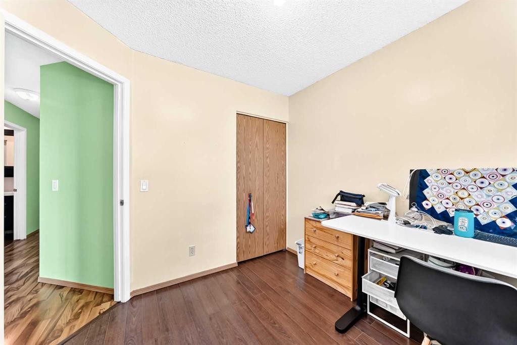 96 Covington Court Ne, Calgary, AB - Indoor