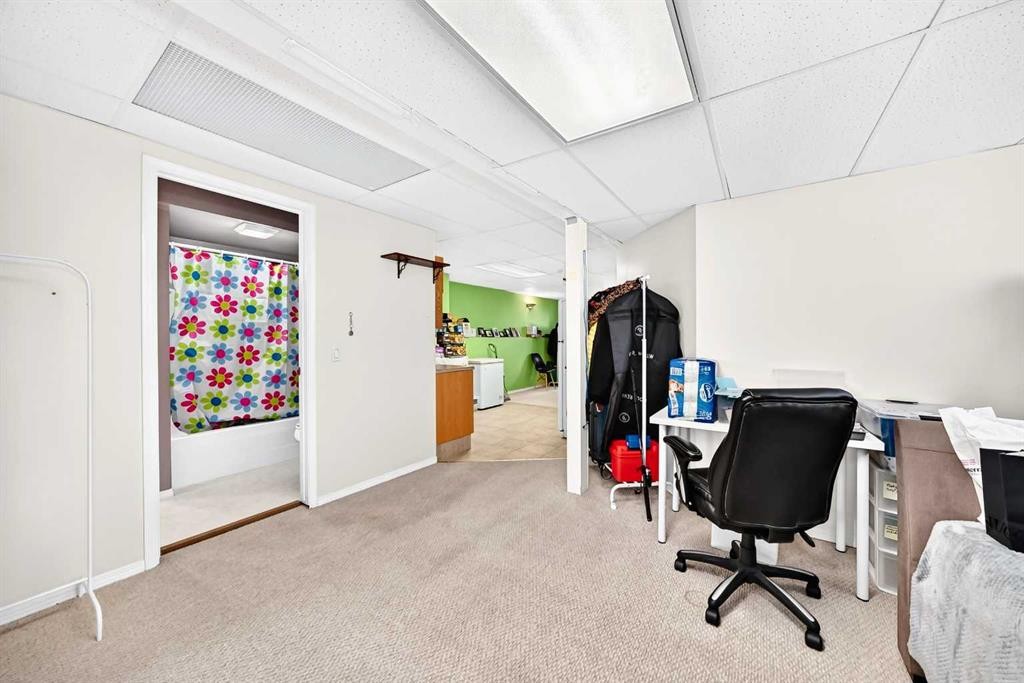 96 Covington Court Ne, Calgary, AB - Indoor