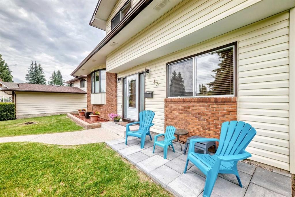 43 Brabourne Mews Sw, Calgary, AB - Outdoor With Deck Patio Veranda With Exterior