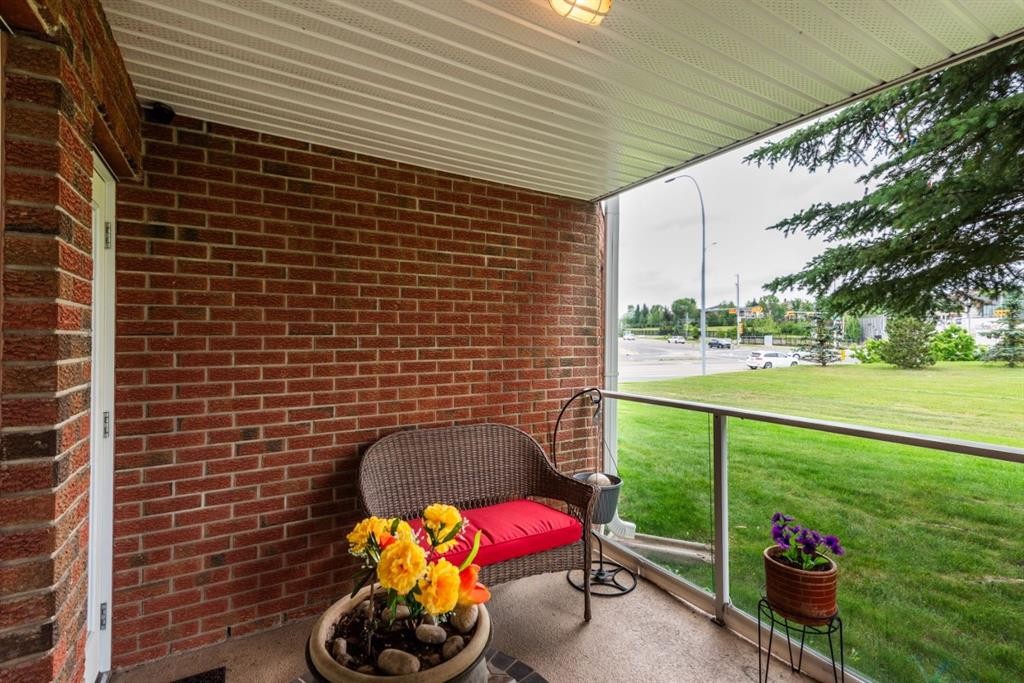 1114-1818 Simcoe Boulevard Sw, Calgary, AB - Outdoor With Exterior
