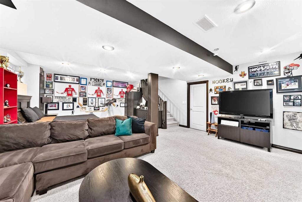 188 Hawkmere Way, Chestermere, AB - Indoor Photo Showing Living Room