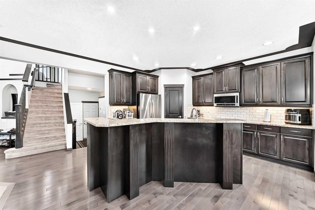 188 Hawkmere Way, Chestermere, AB - Indoor Photo Showing Kitchen With Upgraded Kitchen