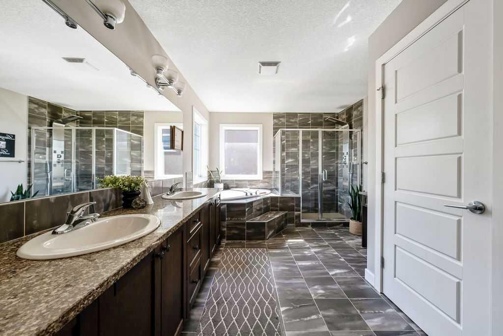 148 Rainbow Falls Glen, Chestermere, AB - Indoor Photo Showing Bathroom