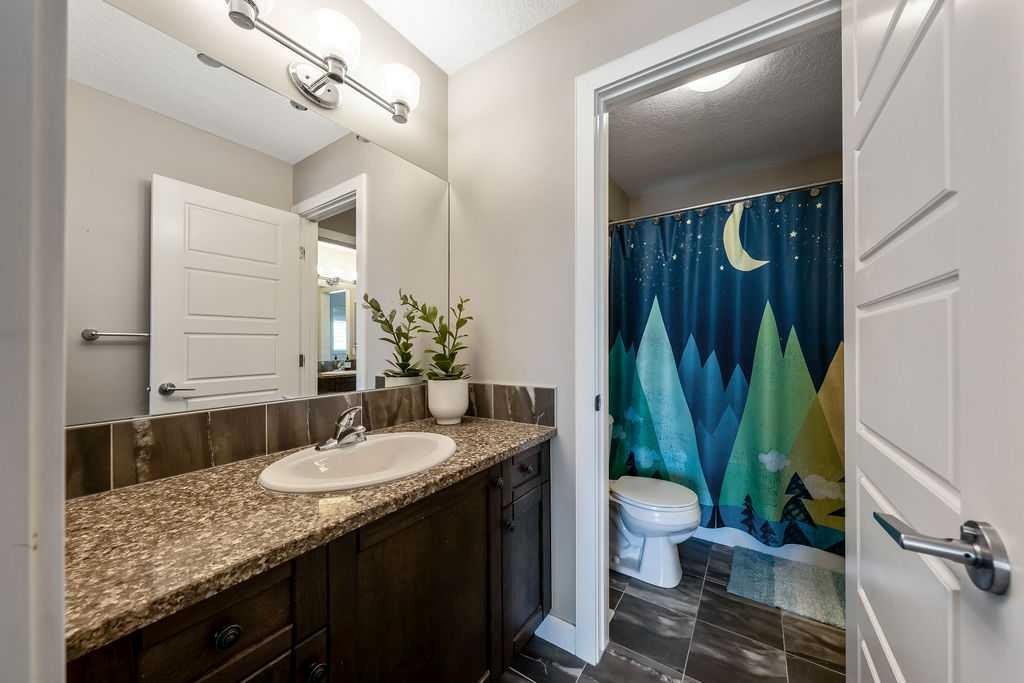 148 Rainbow Falls Glen, Chestermere, AB - Indoor Photo Showing Bathroom