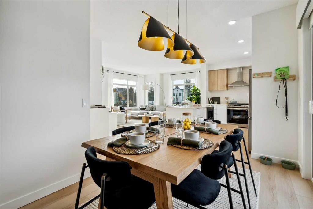 171 Dieppe Drive Sw, Calgary, AB - Indoor Photo Showing Dining Room
