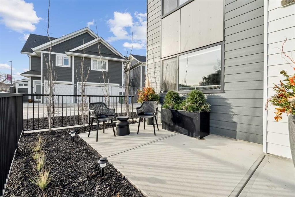 171 Dieppe Drive Sw, Calgary, AB - Outdoor With Exterior