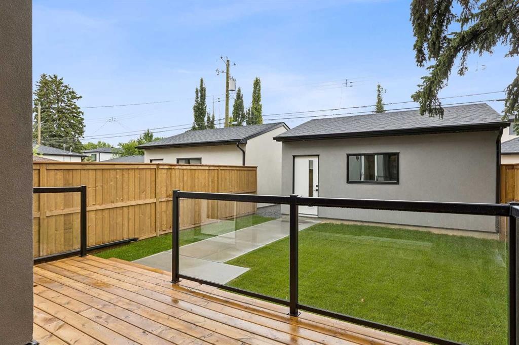 1810 19 Avenue Nw, Calgary, AB - Outdoor