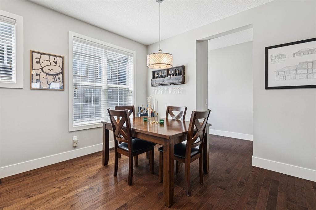 6 Quarry Lane Se, Calgary, AB - Indoor Photo Showing Dining Room