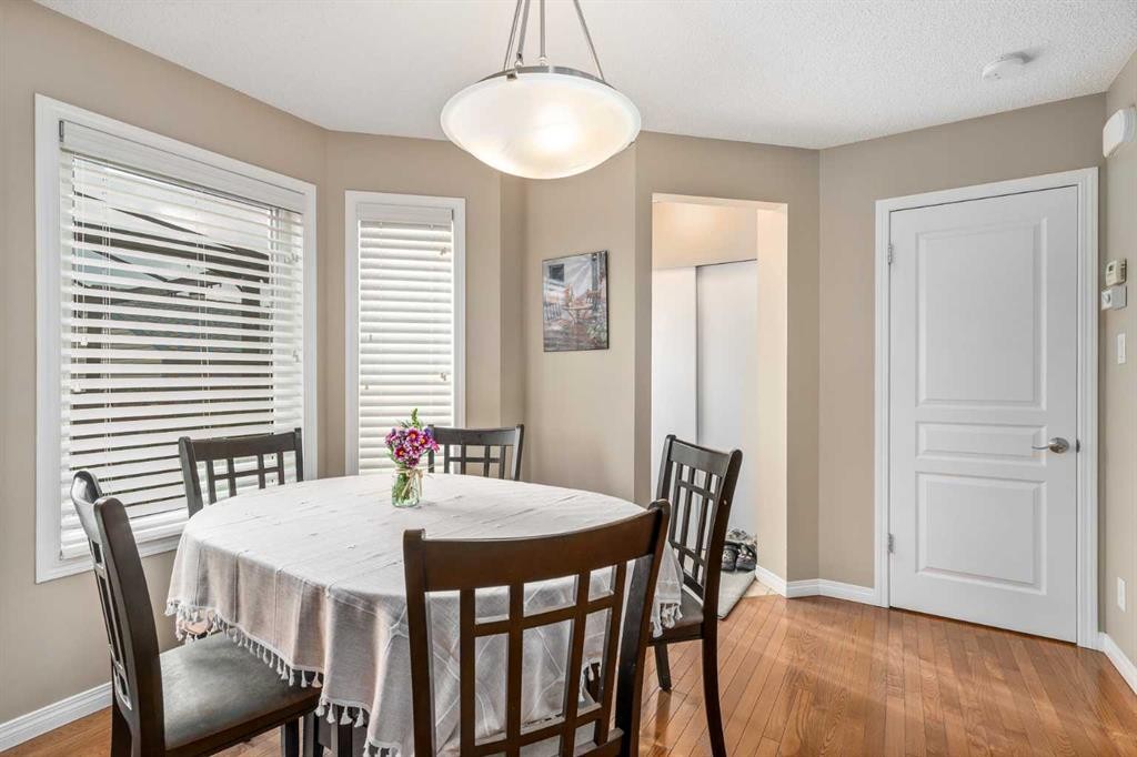 240 Elgin Meadows Gardens Se, Calgary, AB - Indoor Photo Showing Dining Room