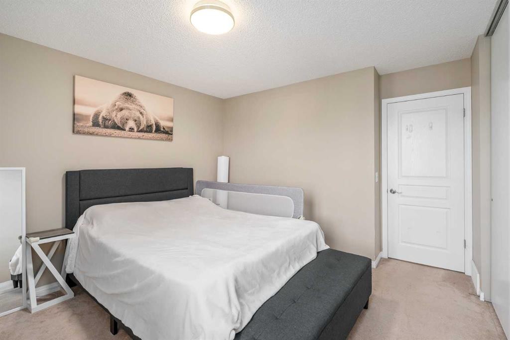 240 Elgin Meadows Gardens Se, Calgary, AB - Indoor Photo Showing Bedroom