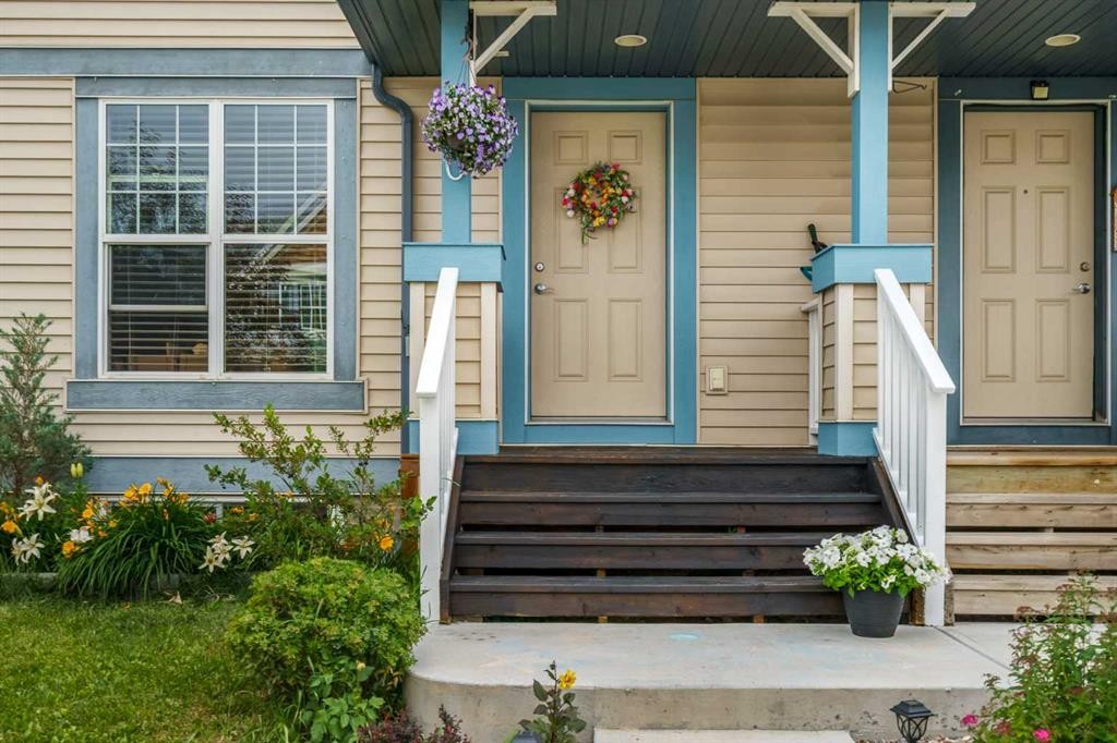 240 Elgin Meadows Gardens Se, Calgary, AB - Outdoor