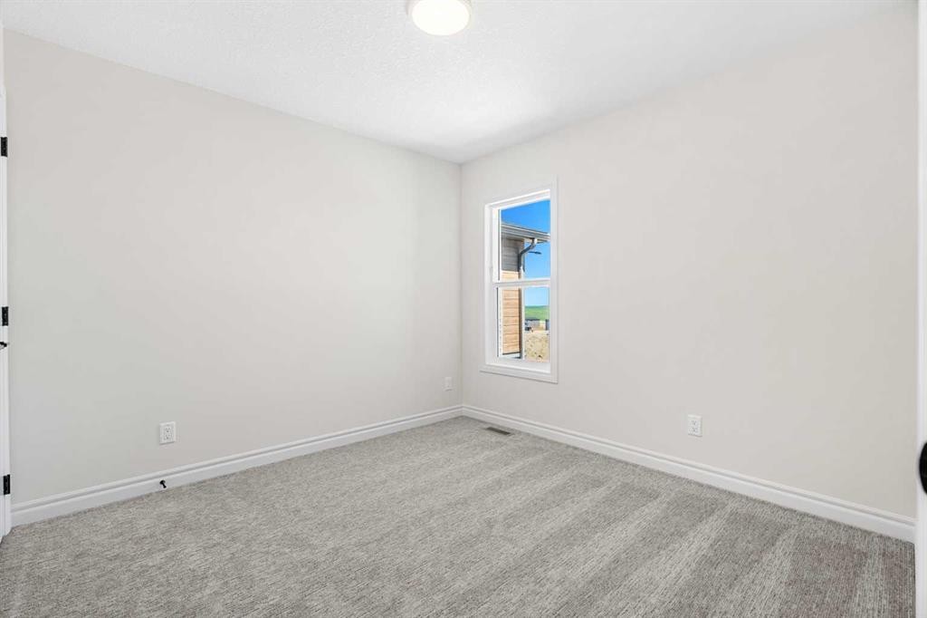 63 Annette Rise Nw, Calgary, AB - Indoor Photo Showing Other Room