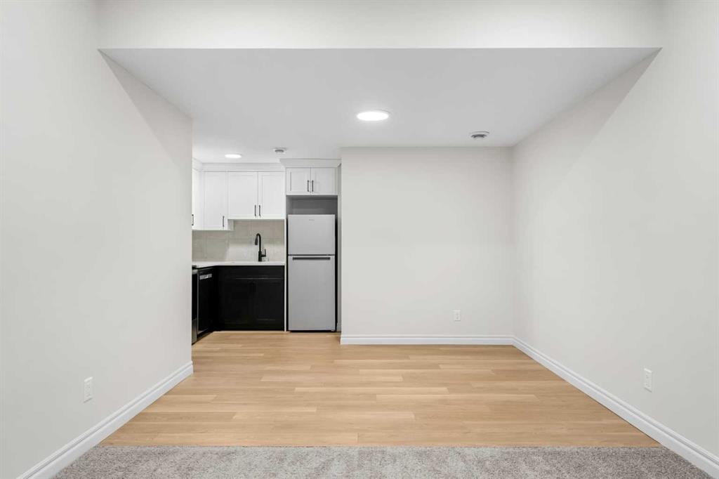 63 Annette Rise Nw, Calgary, AB - Indoor