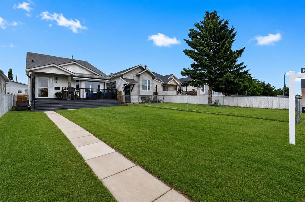 8 Erin Meadow Way Se, Calgary, AB - Outdoor With Deck Patio Veranda