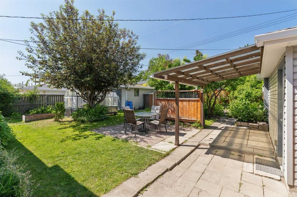 5919 Thornton Road Nw, Calgary, AB - Outdoor With Deck Patio Veranda