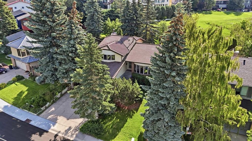 149 Edgehill Drive Nw, Calgary, AB - Outdoor