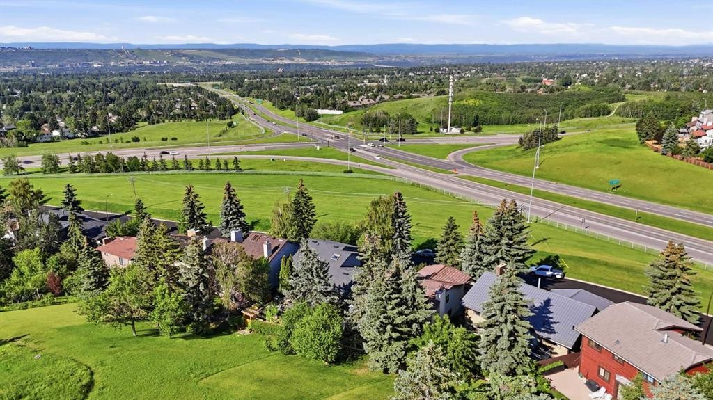 149 Edgehill Drive Nw, Calgary, AB - Outdoor With View